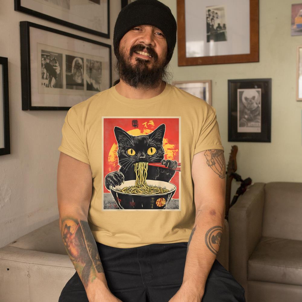 Xanawood Cat Eating Ramen Vintage Japanese Pop Art Noodles Cat T-Shirt