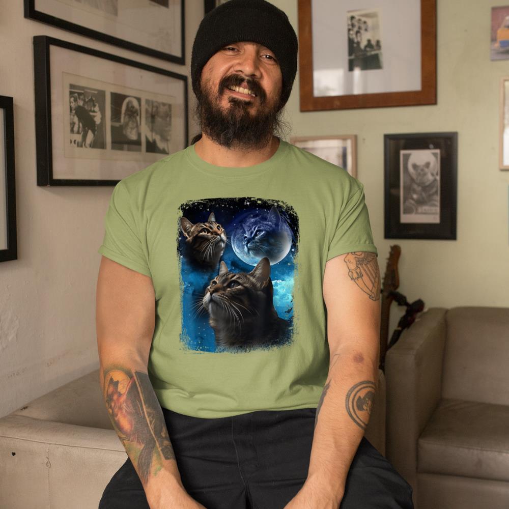Xanawood Cats Howl at Moon Funny Vintage Three Cat Howling wolf meme T-Shirt