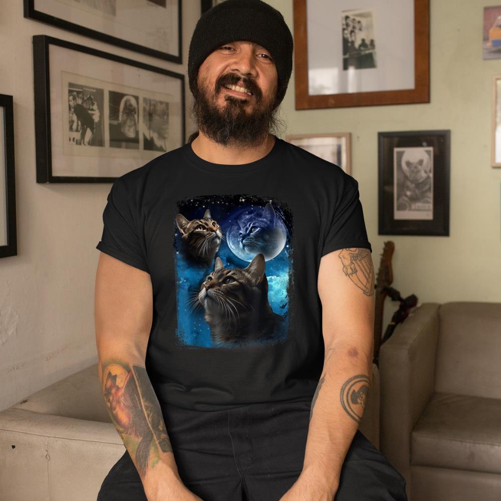 Xanawood Cats Howl at Moon Funny Vintage Three Cat Howling wolf meme T-Shirt